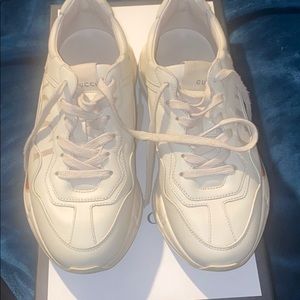 Authentic Gucci Sneakers size 37